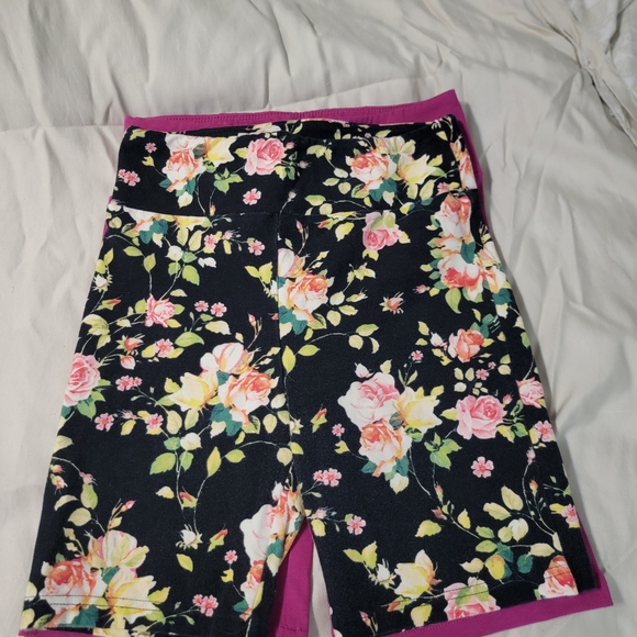 LuLaRoe Biker Shorts Set- Green, Pink, and Floral - Picture 4 of 7